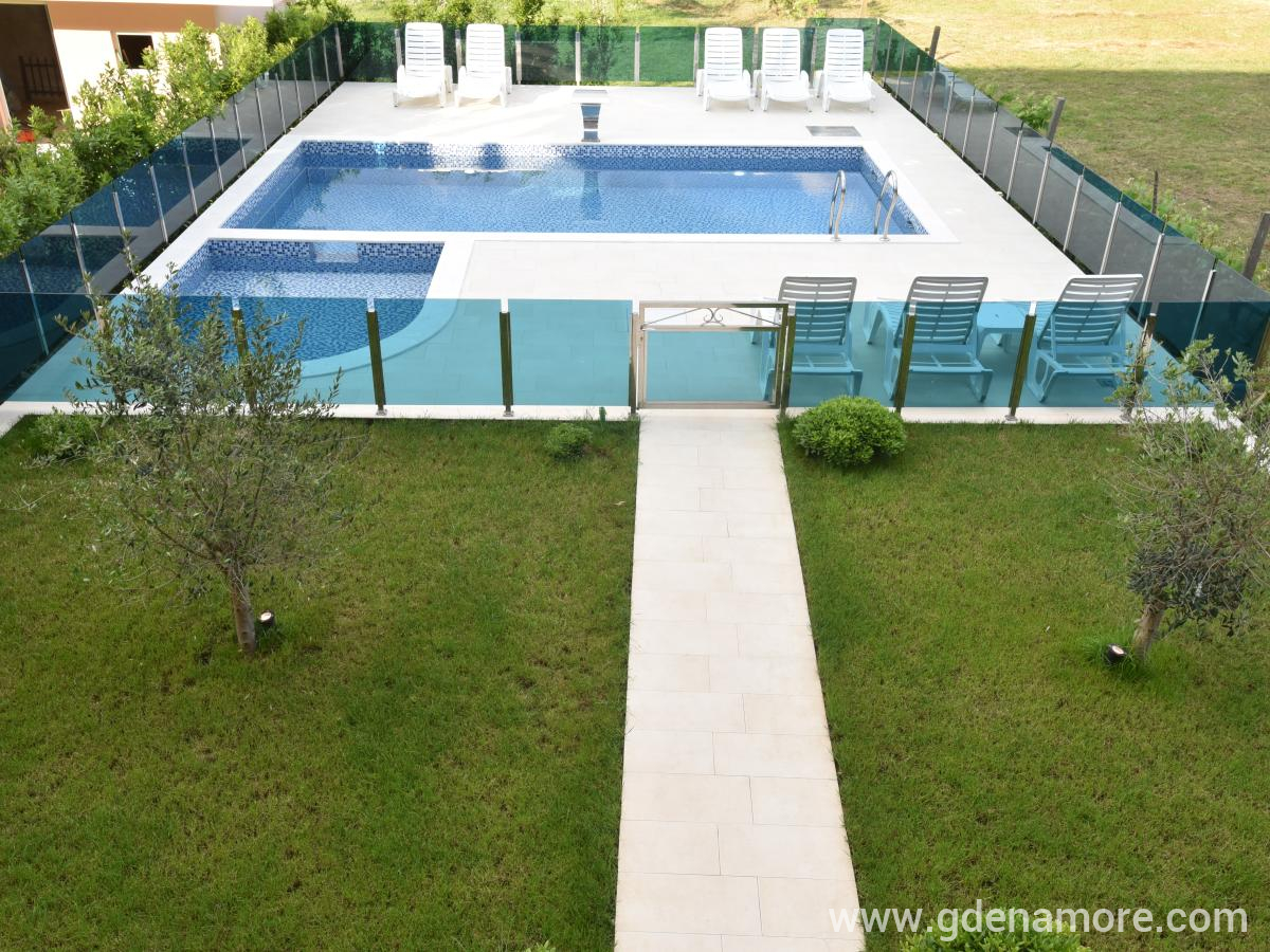 Apartmani Pejovic - PEJOVIC RESIDENCE , privatni smeštaj u mestu Lastva Grbaljska, Crna Gora - DSC_5338